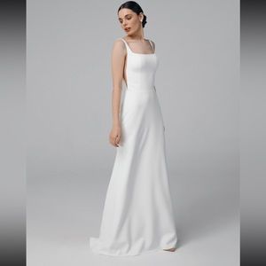 Square neck crepe, modern low back, minimalist wedding dress. SIZE SMALL